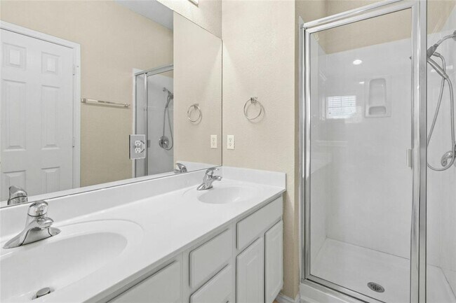 Building Photo - 1900 Scofield Ridge Pkwy