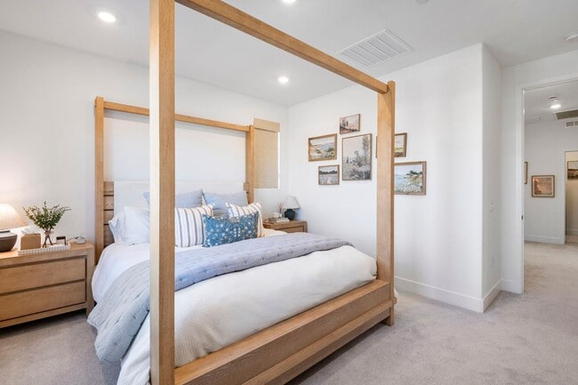 Building Photo - Beautiful 5bed/4bath for Rent Home at Great Park