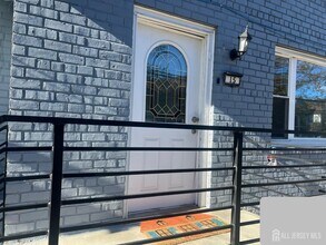 Building Photo - 13 Eastern Pkwy