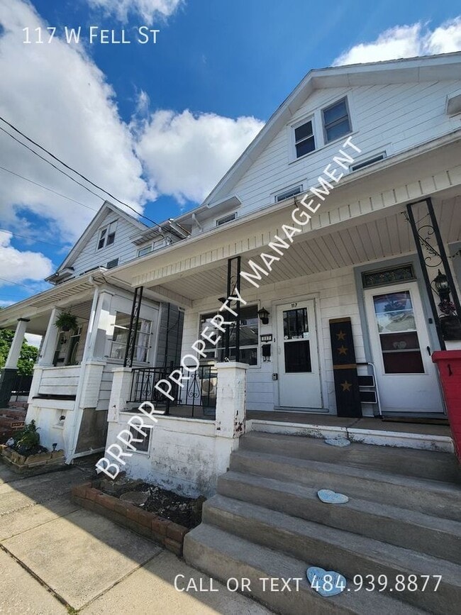 Primary Photo - 117 W Fell St