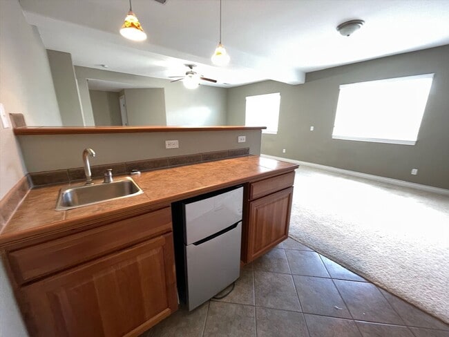 Building Photo - WELCOME HOME!