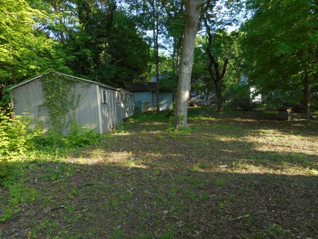 Building Photo - 107 Caldwell St