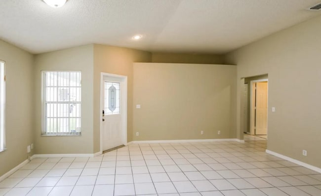 Building Photo - 22 14th Ave