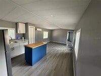 Building Photo - Fully renovated 2 bed/1 bath. No water/sewer bill!