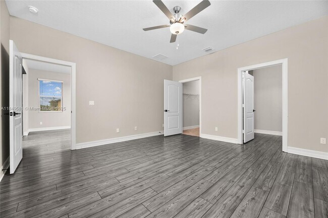 Building Photo - 5109 Joyous Pl