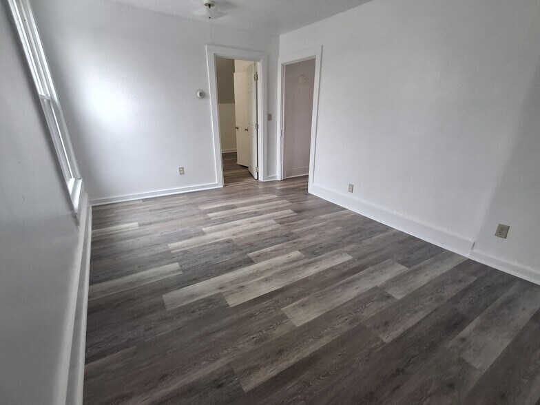 Building Photo - 51 Columbia St