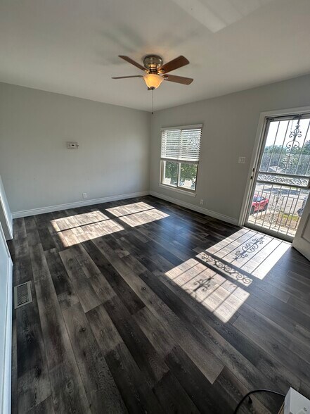 Building Photo - 761 S 1000 E