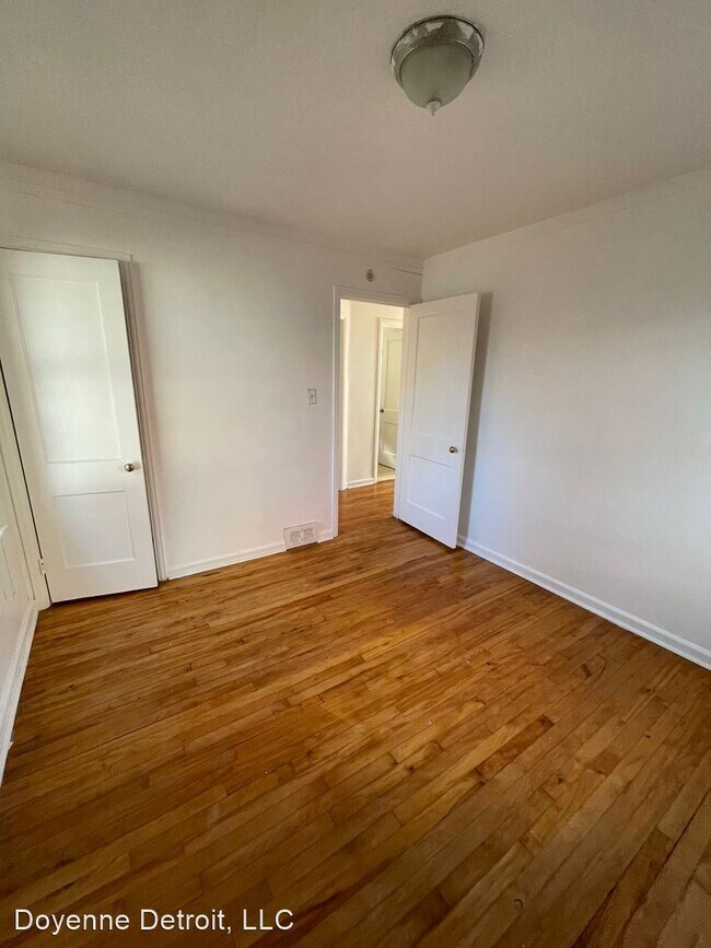 Building Photo - 3 br, 1 bath House - 18412 Glastonbury