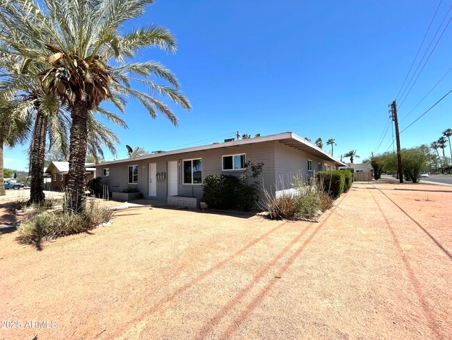 Building Photo - 6801 E Avalon Dr