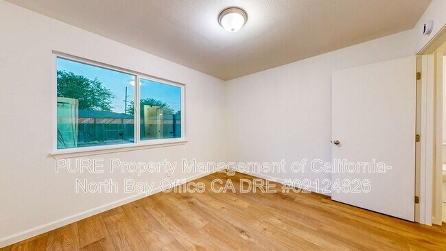 Building Photo - 353 E Robles Ave
