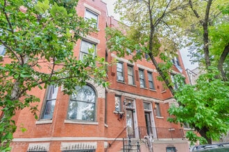 Building Photo - 925 S Laflin St