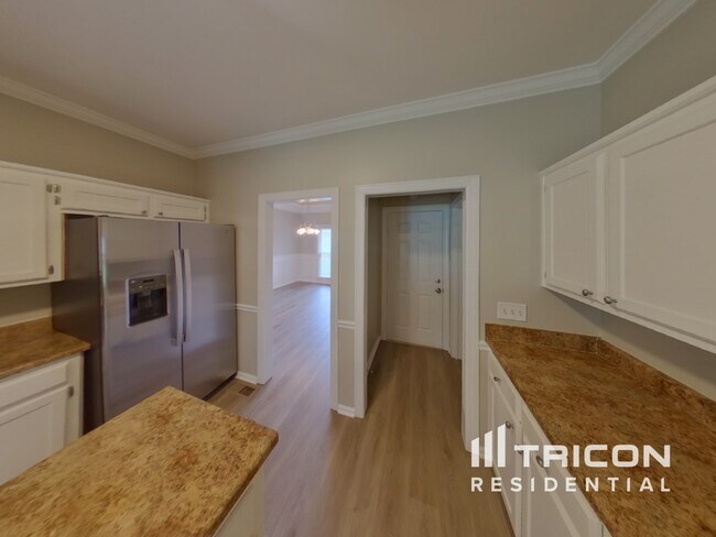 Building Photo - 1818 Brighton Dr