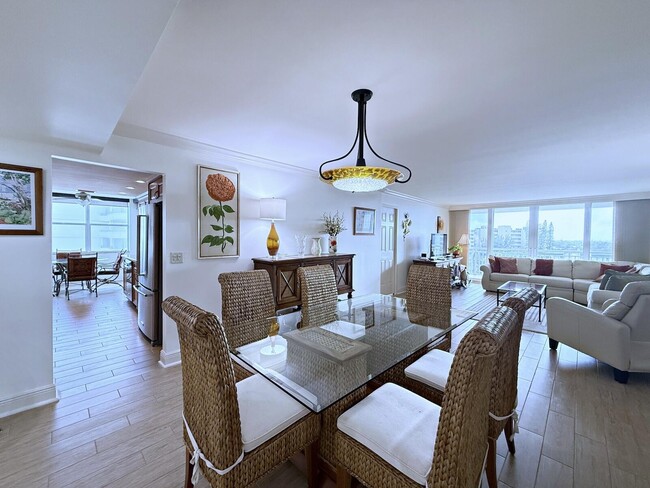 Building Photo - 3546 S Ocean Blvd