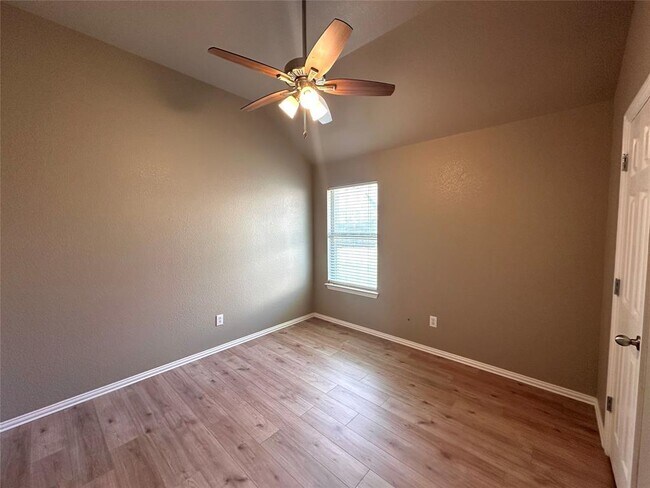 Building Photo - 2609 Pumpkin Ridge Ct