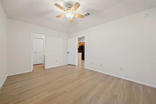 Building Photo - 11604 Norwegian Wood Dr