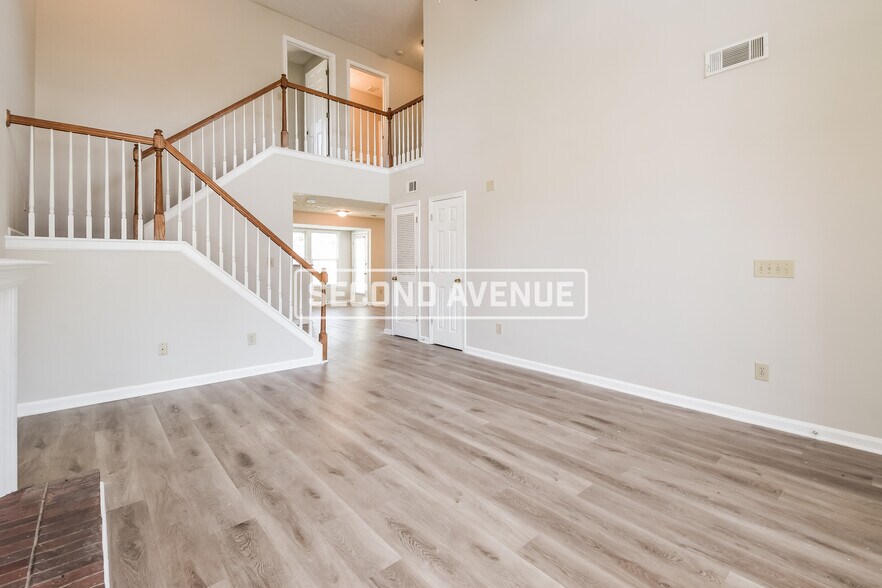 Building Photo - 5002 Penscot Way