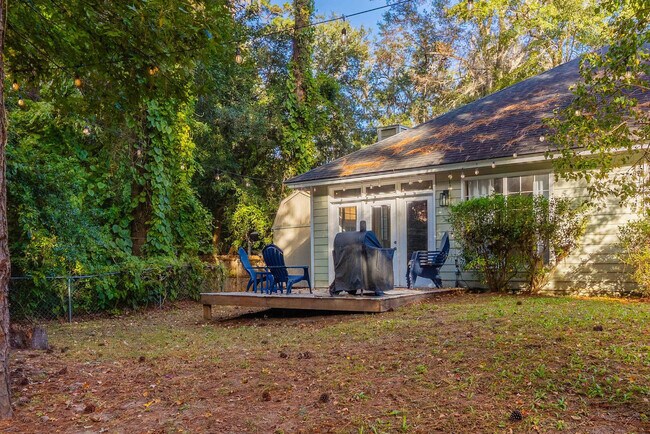 Building Photo - 9 Walthour Cove