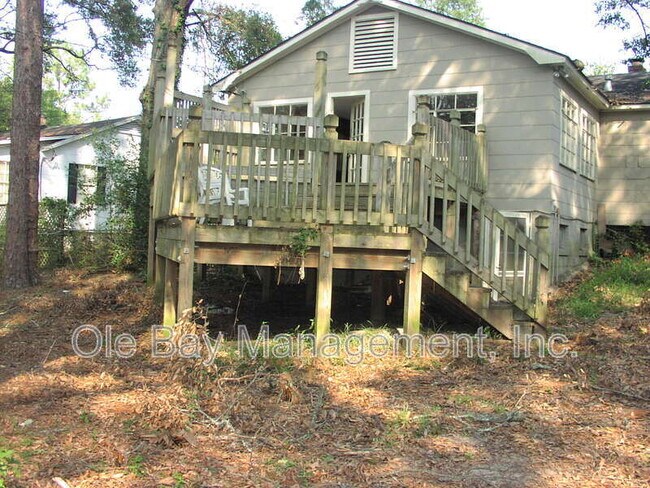 Building Photo - 45 Hathaway Rd W