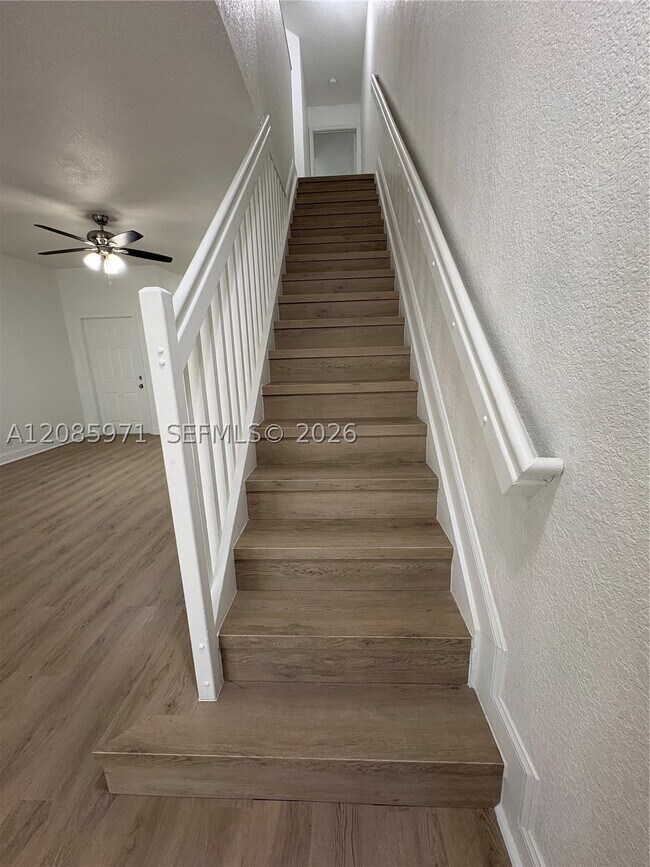 Building Photo - 2208 Ensenada Terrace