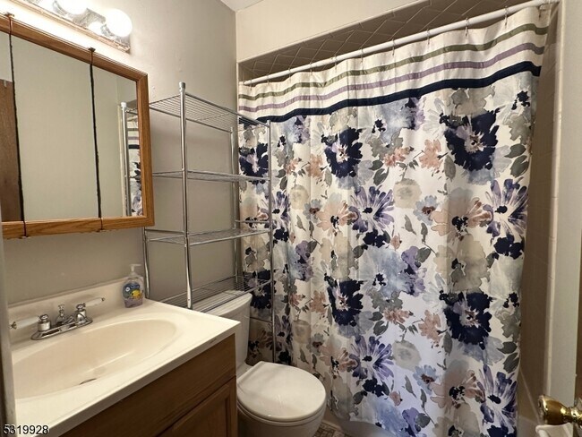 Building Photo - 1 Beaver Creek Dr