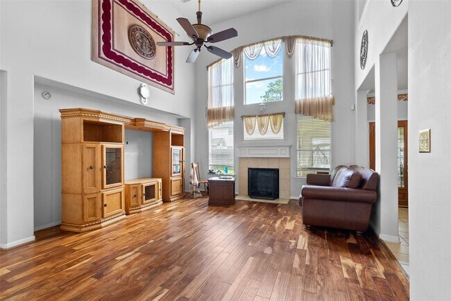 Building Photo - 602 Field Run Ct