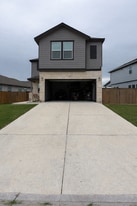 Building Photo - 708 Yellow Ribbon Trl