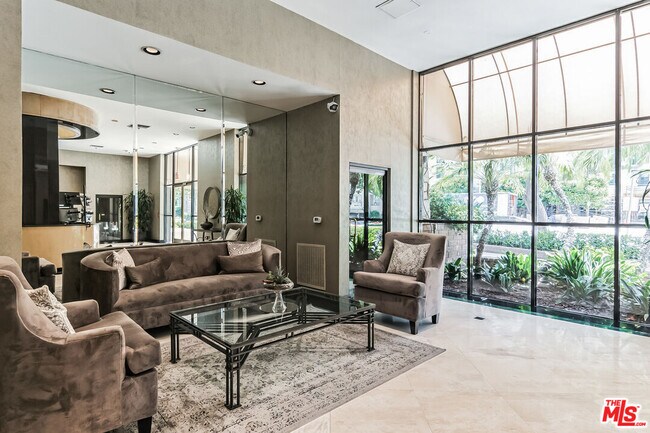 Building Photo - 10535 Wilshire Blvd