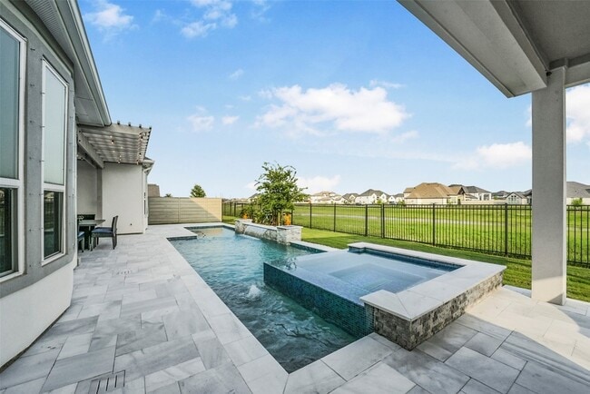 Building Photo - 2018 Grove Terrace Ln