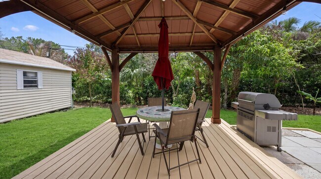 Building Photo - 14122 Citrus Dr