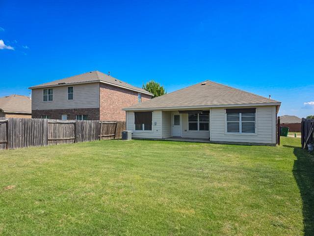 Building Photo - 609 Canoe Way
