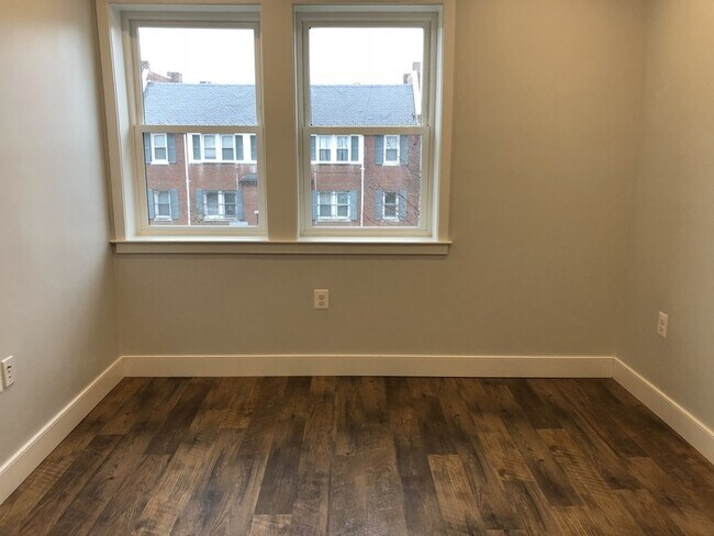 Building Photo - 1262 Simms Pl NE