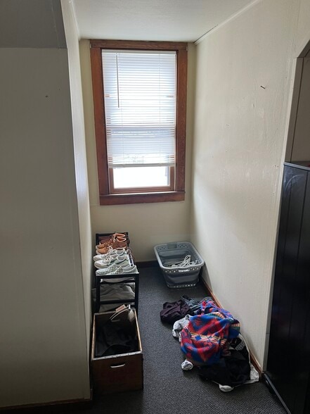 Bedroom # 1 - 203 S Whiton St