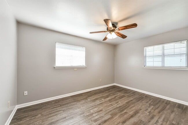 Building Photo - 3706 Ramsey Dr