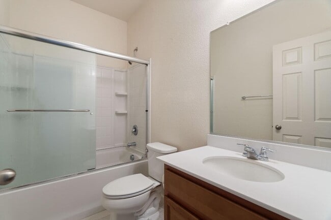 Building Photo - 3760 Orbison Ln