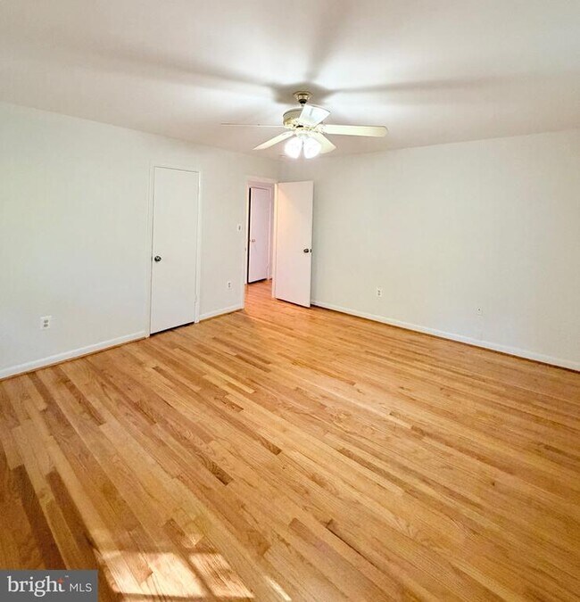 Building Photo - 9513 Stevebrook Rd