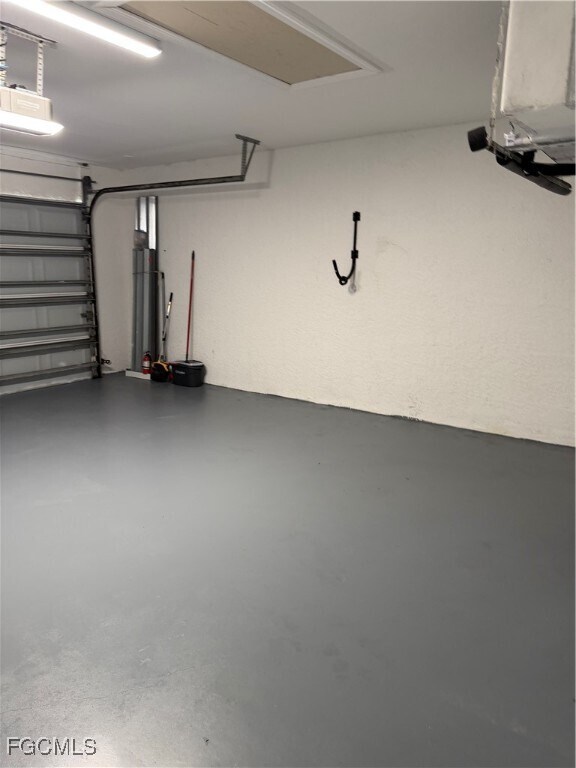 Building Photo - 2709 NW 1st Pl