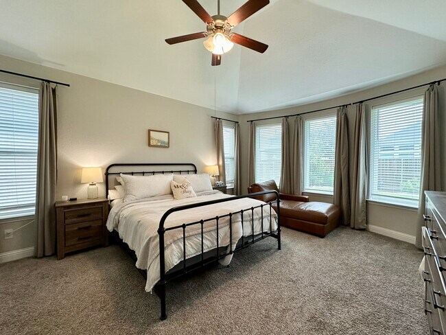 Building Photo - 7016 Elk Springs Dr