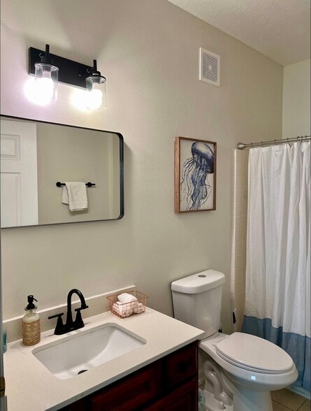 Master bath - 8227 Lobster Bay Ct