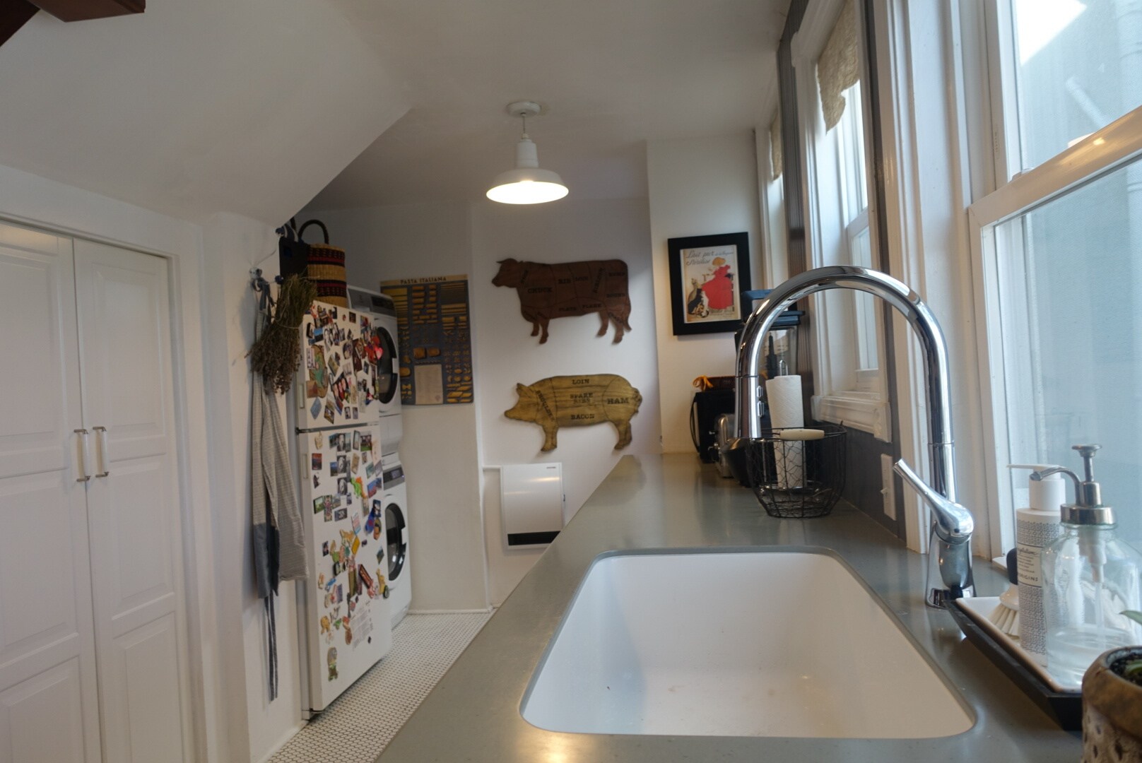 Building Photo - 575 Valle Vista Ave