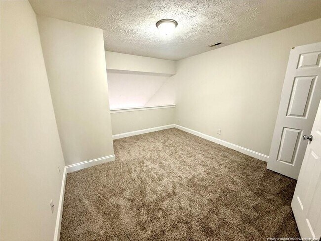 Building Photo - 5737 Pooh Ave