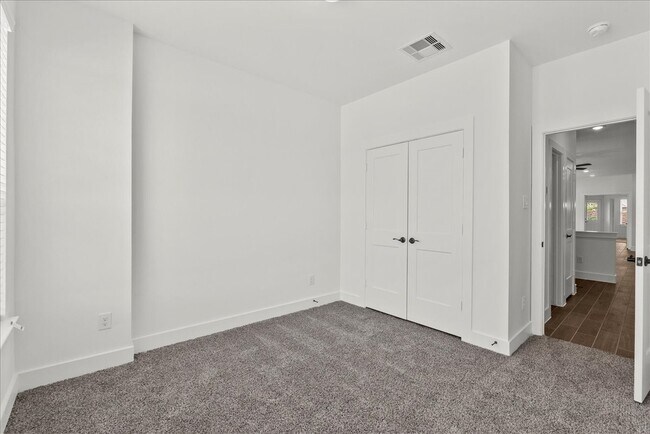 Building Photo - 10123 Crescendo Wy