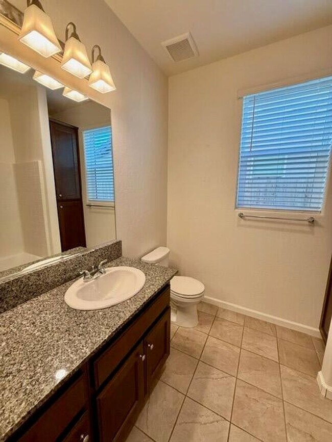 Building Photo - 1762 Bolton Ave