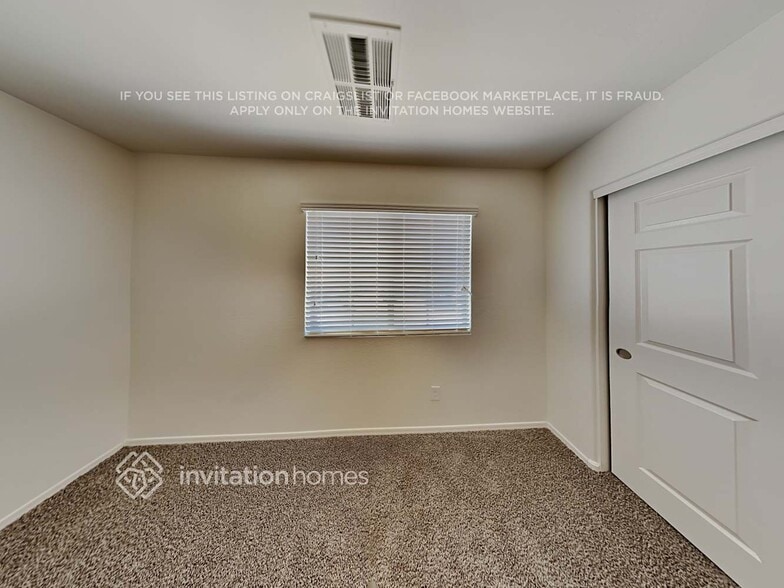 Building Photo - 1700 W Appaloosa Way