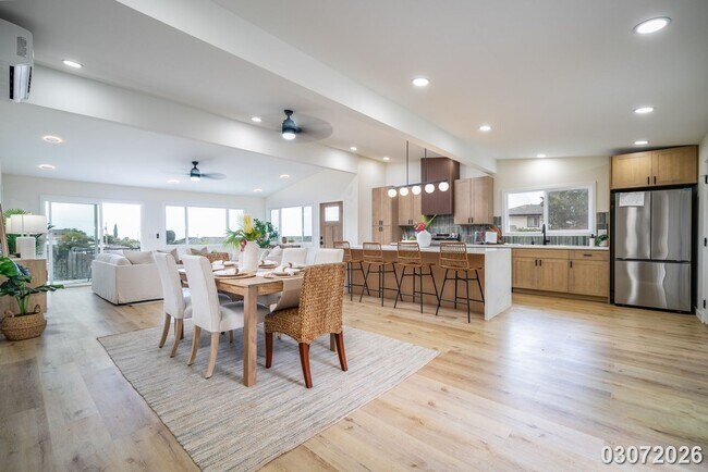 Building Photo - Fully Remodeled, Rarely Available 3BR/2BA/2PKG in Orchard Hills, Aeia Heights