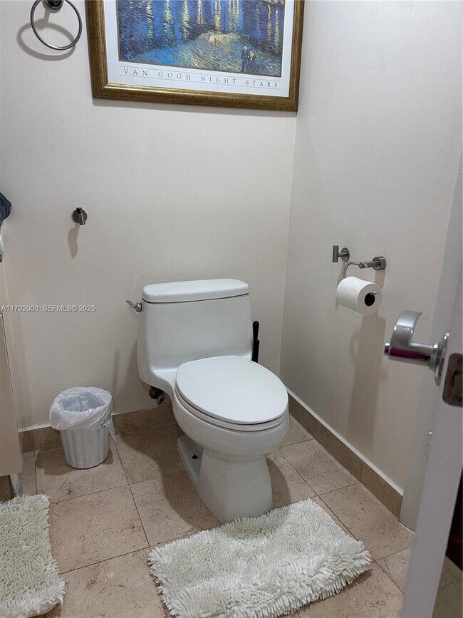 Building Photo - 1830 S Ocean Dr