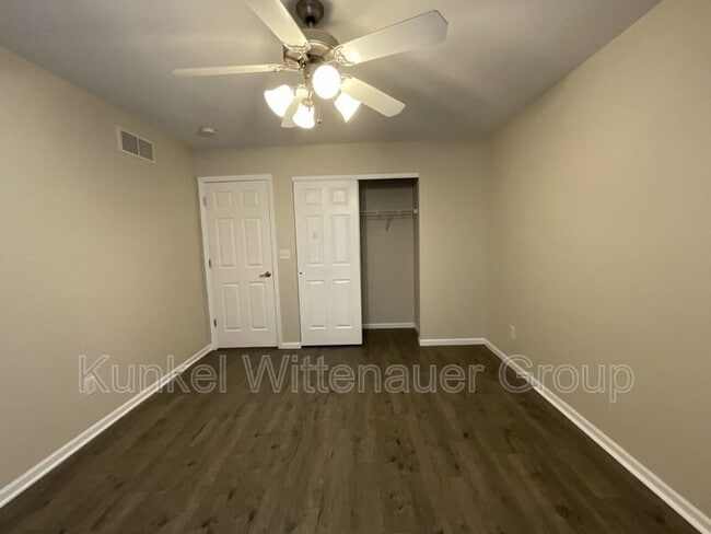 Building Photo - 601 Whetstone Ln