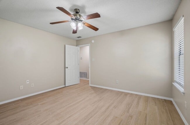 Building Photo - 2708 Azure Hills Dr
