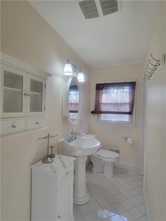 Building Photo - 3740 Clubland Dr