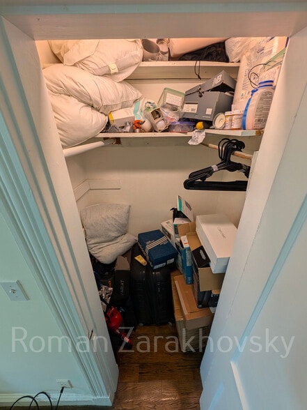 Building Photo - 74 Brainerd Rd