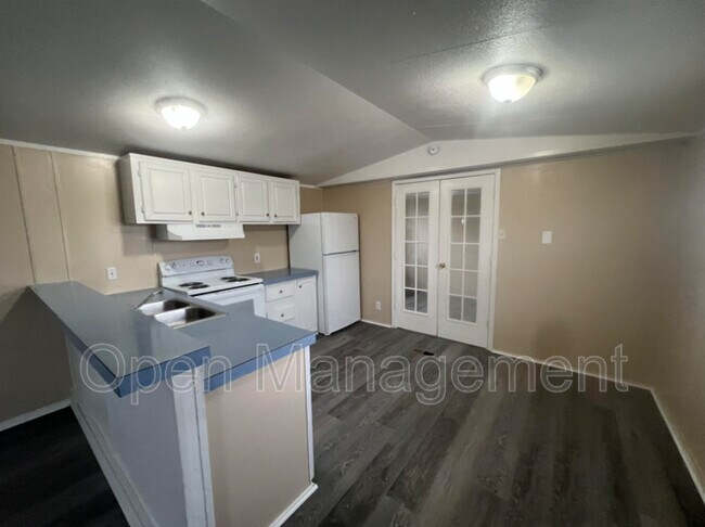 Building Photo - 3300 Voight Blvd